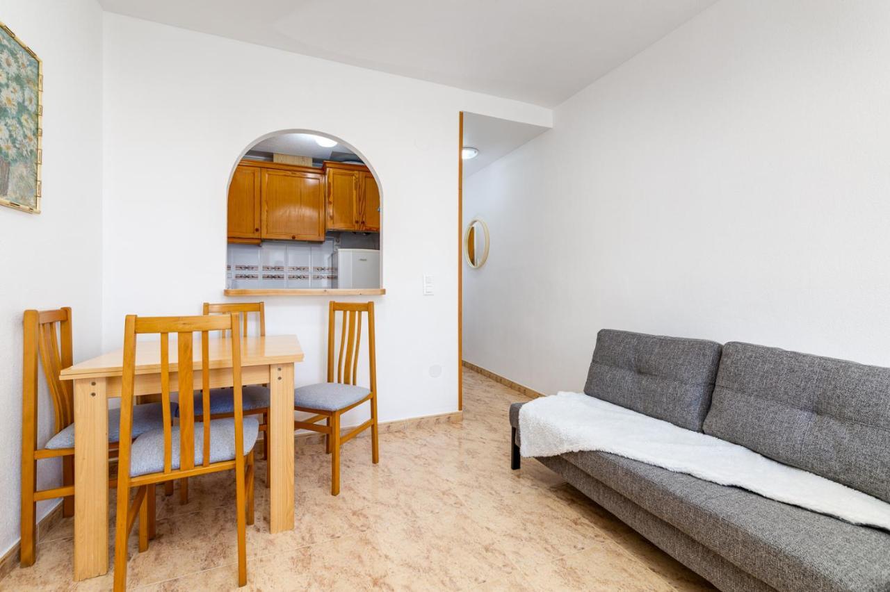 Studio Caballero De Rodas Torrevieja Eksteriør billede